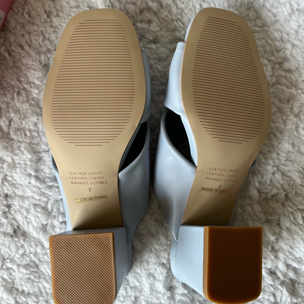 INTENTIONALLY BLANK Haze Sandal - Picture 5 of 6